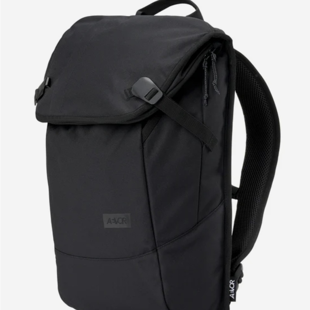 AEVOR Black eclipse daypack 28L